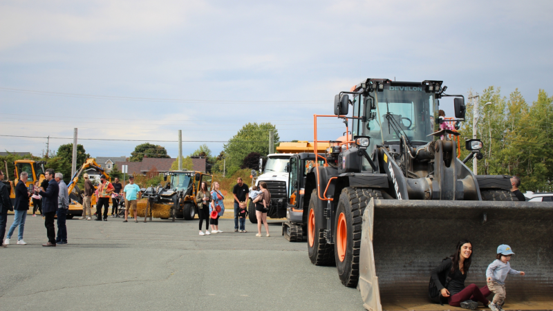 Touche à tout (Touch a Truck)